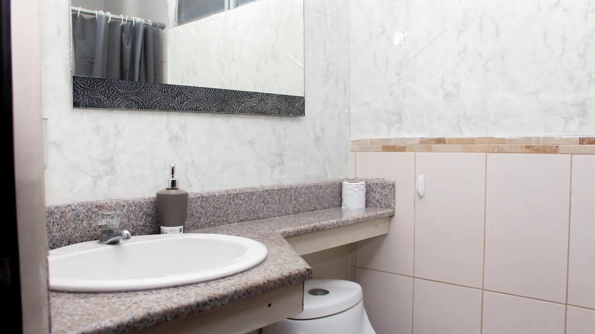 Departamento 3 Habitaciones, Vista Al Rio, Piscina, 3 Camas 과야킬 0*,