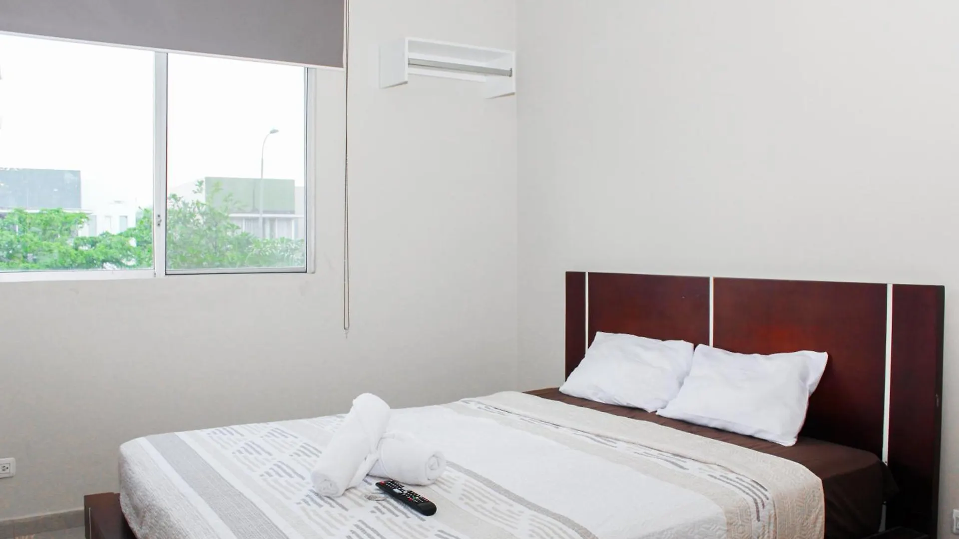 Departamento 3 Habitaciones, Vista Al Rio, Piscina, 3 Camas 과야킬 0*,