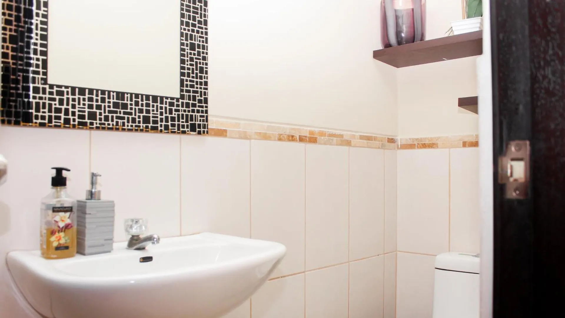 아파트 Departamento 3 Habitaciones, Vista Al Rio, Piscina, 3 Camas 과야킬
