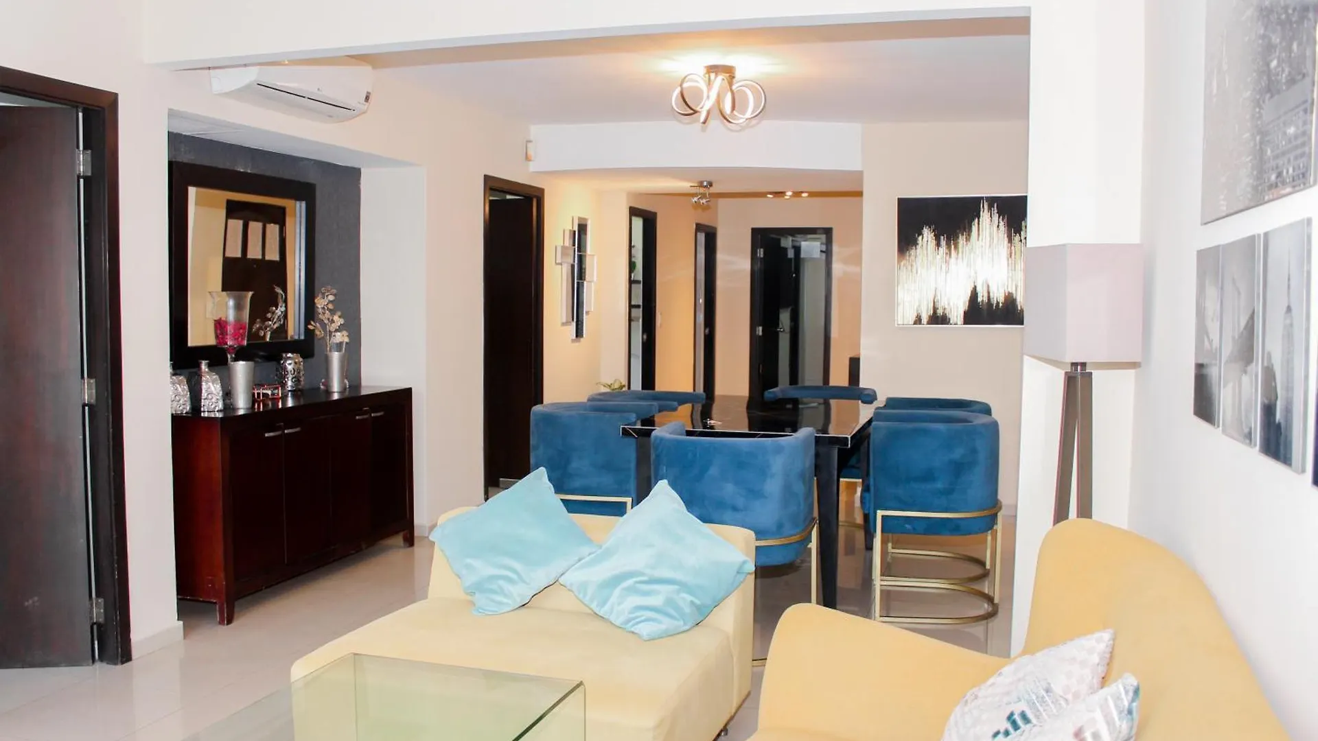 Apartment Departamento 3 Habitaciones, Vista Al Rio, Piscina, 3 Camas Guayaquil
